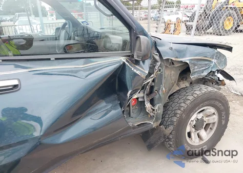 1996 Toyota Tacoma Xtracab z USA, uszkodzony, nr VIN 4TAWN72N1TZ127543